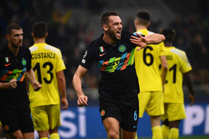 Momentum Inter berlanjut. Pada menit ke-67 mereka berhasil memperbesar keunggulan menjadi 3-1 lewat gol yang dicetak Stefan De Vrij. Sepak pojok Marcelo Brozovic disambut sundulan Denzel Dumfries yang diteruskan sempurna oleh De Vrij.