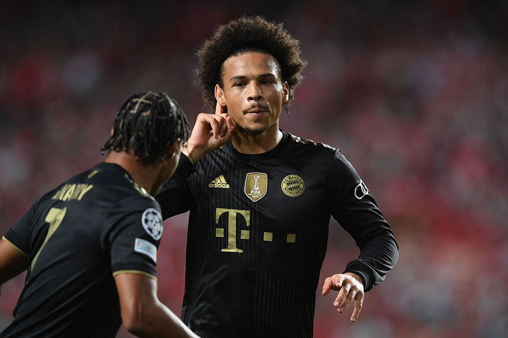 Bayern akhirnya berhasil memecahkan kebuntuan pada menit ke-70 lewat eksekusi tendangan bebas Leroy Sane.