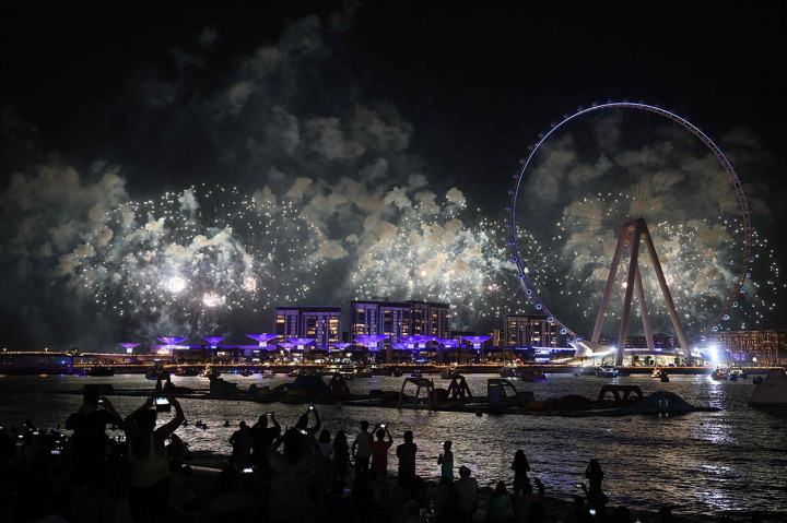 Dubai Eye memiliki tinggi 250 meter dan mampu menampung 1750 pengunjung dalam satu kali rotasi yang berlangsung 30 menit.