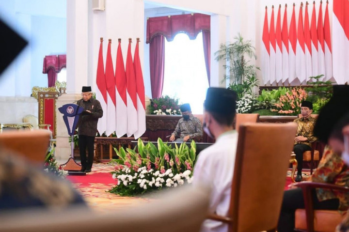 Tak hanya itu, Ma'ruf menuturkan peringatan Hari Santri Nasional setiap tanggal 22 Oktober merupakan penghargaan kepada kaum santri atas peran dan pengabdiannyan.