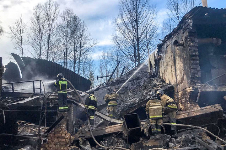 Berdasarkan keterangan di situs resminya, PGUP Elastic menyatakan bahwa perusahaan mereka memproduksi bahan peledak industrial untuk sipil.