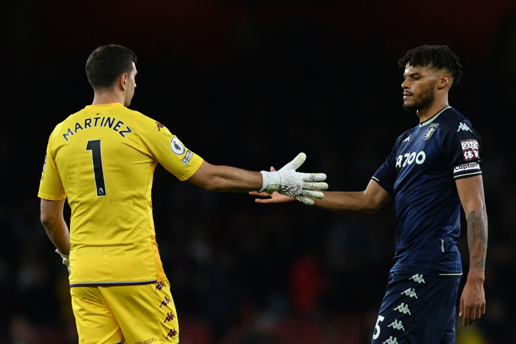 Klub London utara tersebut kini naik ke posisi sembilan dengan 14 poin dari sembilan laga. Sedang Villa berada di urutan 13 dengan 10 poin. 