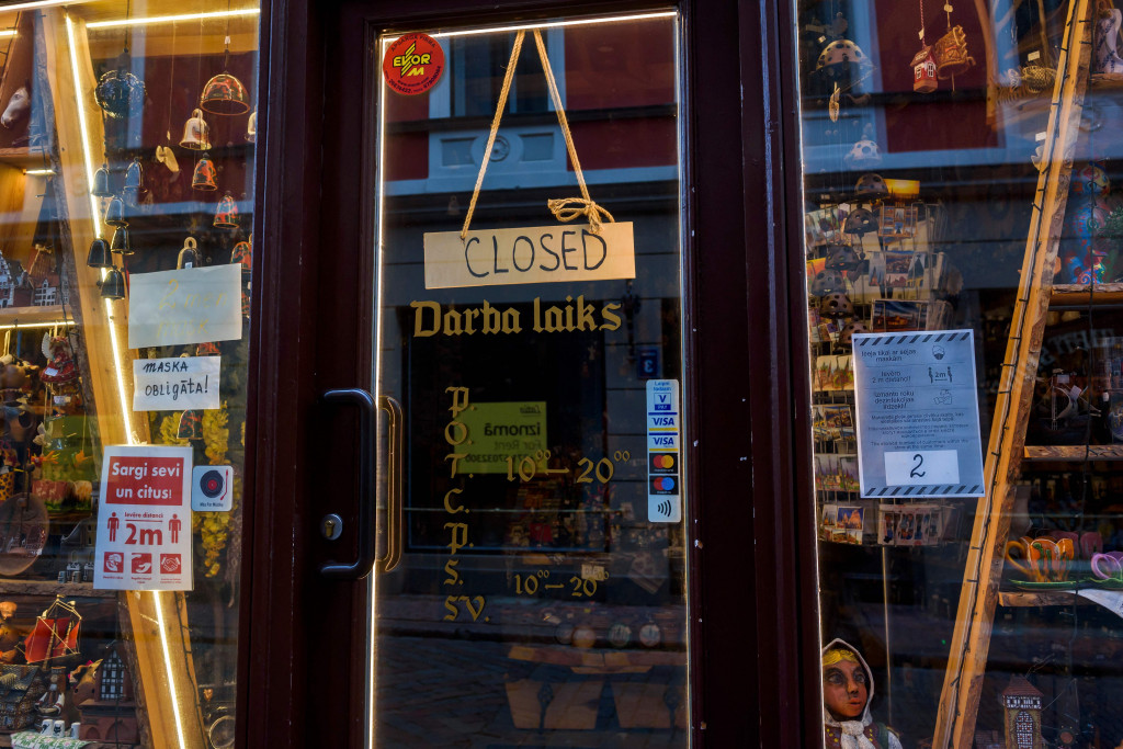 Pemerintah Latvia kembali memberlakukan lockdown mulai 21 Oktober sampai 15 November 2021 demi menekan angka penyebaran virus Covid-19.