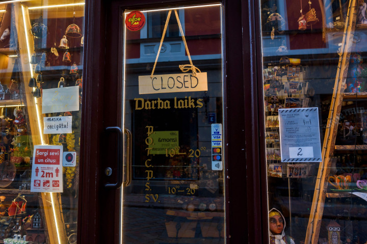 Pemerintah Latvia kembali memberlakukan lockdown mulai 21 Oktober sampai 15 November 2021 demi menekan angka penyebaran virus Covid-19.