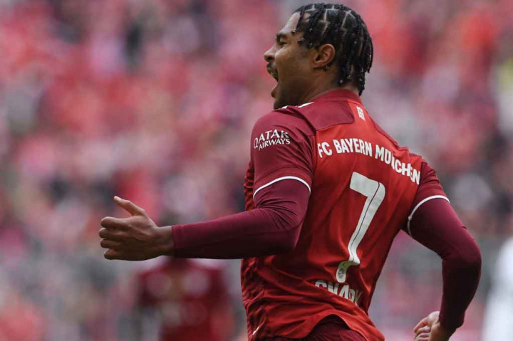 Pada menit ke-16 Serge  Gnabry akhirnya berhasil memecah kebuntuan setelah melakukan satu sentuhan atas umpan kiriman Jamal Musiala sebelum menaklukkan Baumann dengan sepakan keras yang membuka keunggulan Bayern atas Hoffenheim.