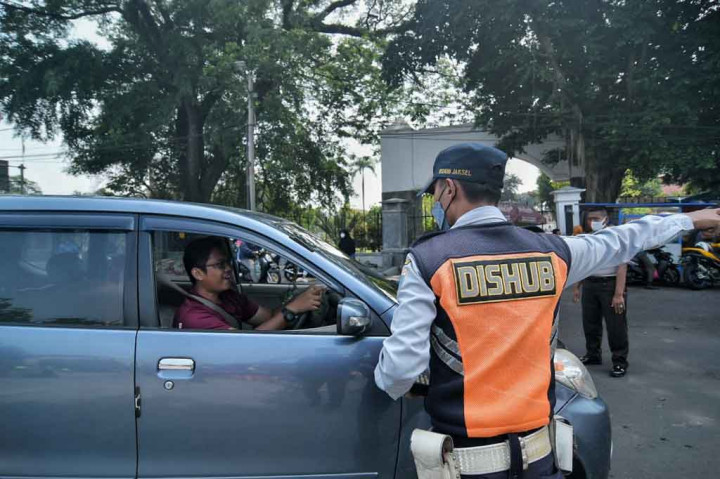 SK tersebut juga diatur pelaksanaan ganjil genap yakni pada 22 Oktober sampai 24 Oktober 2021 dan 29 Oktober sampai 31 Oktober 2021.
