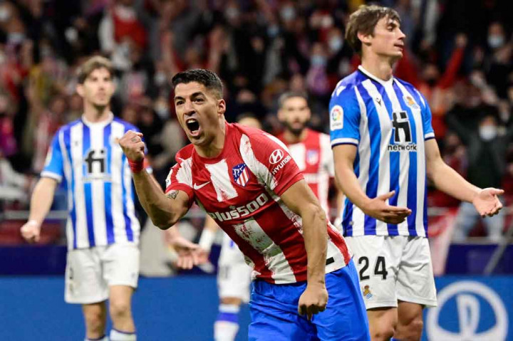 Tertinggal dua gol Atletico perlahan-lahan bangkit dan berhasil memperkecil ketertinggalan lewat Luis Suarez pada menit ke-61. Penyerang asal Uruguay itu menyundul bola untuk menaklukkan Remiro setelah memaksimalkan umpan silang Joao Felix. Skor berubah menjadi 1-2.