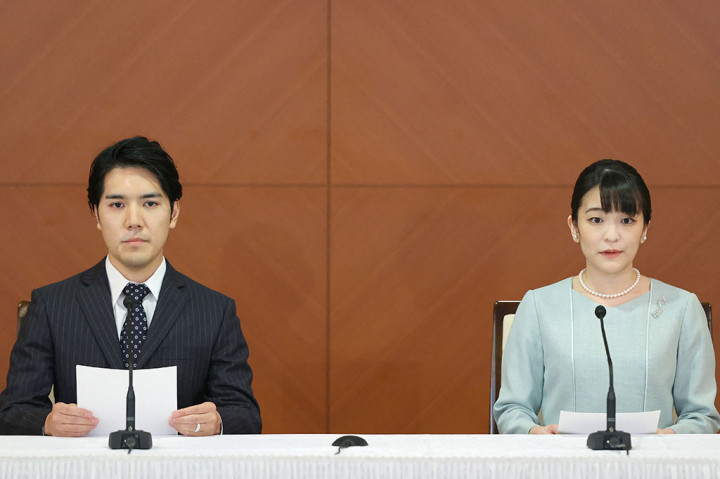 Putri Mako akhirnya resmi menikah dengan teman semasa kuliah, Kei Komuro pada  Selasa, 26 Oktober 2021. Pernikahan dilakukan secara sederhana dan meninggalkan upacara tradisional setelah bertahun-tahun diliputi kabar kontroversi.