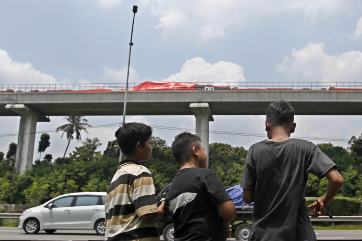 Human error karena langsiran yang terlalu cepat diduga kuat menjadi penyebab kecelakaan saat dilakukannya uji coba rangkaian. Hingga kini KNKT masih terus menyelidiki kecelakaan tersebut. 