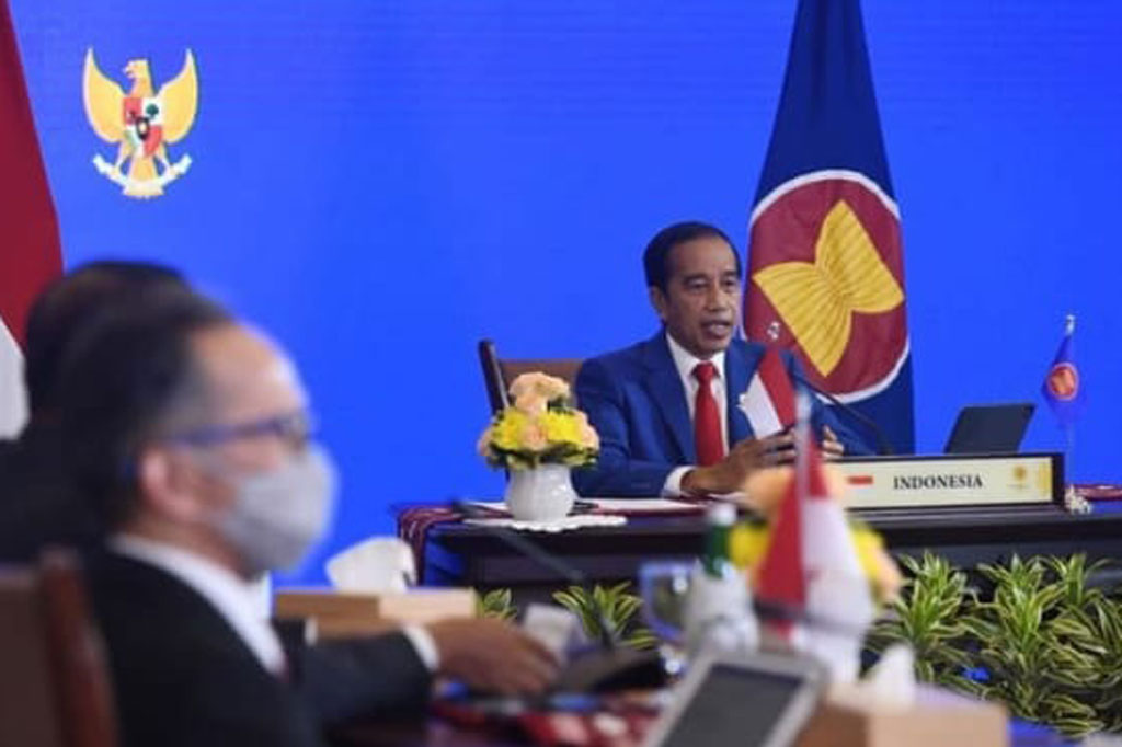 Presiden Joko Widodo (Jokowi) menyampaikan tiga harapan terkait hubungan ASEAN dan Amerika Serikat (AS) pada masa depan dalam pidatonya saat menghadiri KTT ke-9 ASEAN-AS yang digelar secara virtual dari Istana Kepresidenan Bogor, Selasa, 26 Oktober 2021.