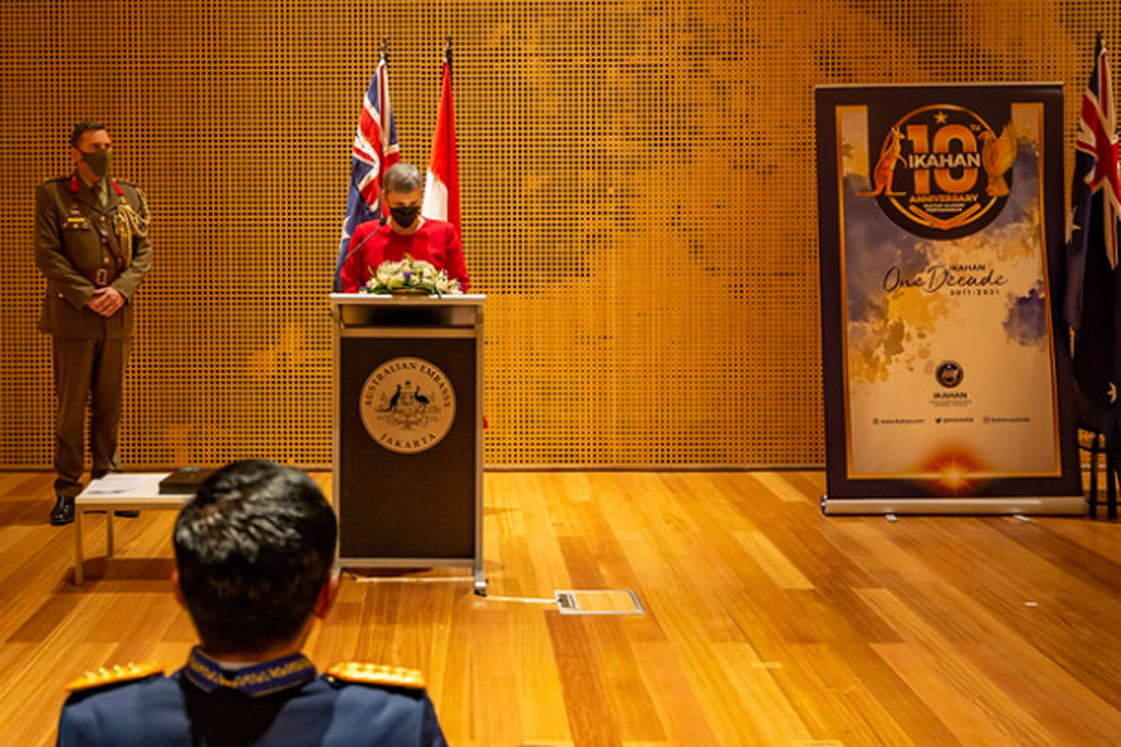 “Penghargaan ini menyoroti pendekatan Marsekal TNI Tjahjanto melalui pengabdian dan dedikasinya yang luar biasa untuk memperkuat hubungan pertahanan antara Australia dan Indonesia, khususnya dalam mendukung Kemitraan Strategis Komprehensif bilateral,” kata Duta Besar Williams.