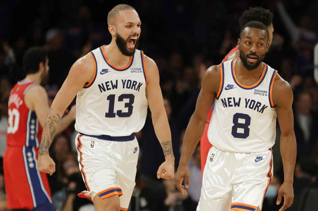 Tuan rumah New York Knicks, Rabu, 27 Oktober 2021 WIB berhasil mengakhiri kekalahan 15 pertandingan beruntun melawan Philadelphia 76ers, dengan kemenangan 112-99. 
