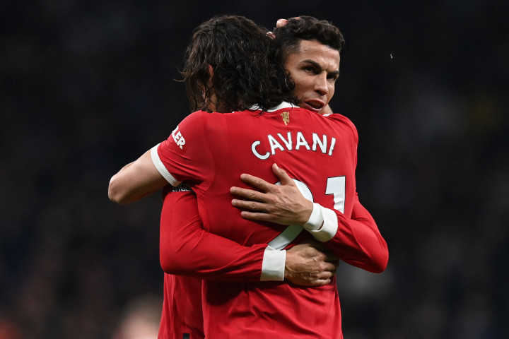 Sementara, MU punya total 10 atttempts dengan empat mengarah ke gawang. Cristiano Ronaldo membawa MU memimpin 1-0 di babak pertama sebelum dimantapkan Edinson Cavani dan Marcus Rashford di babak kedua.