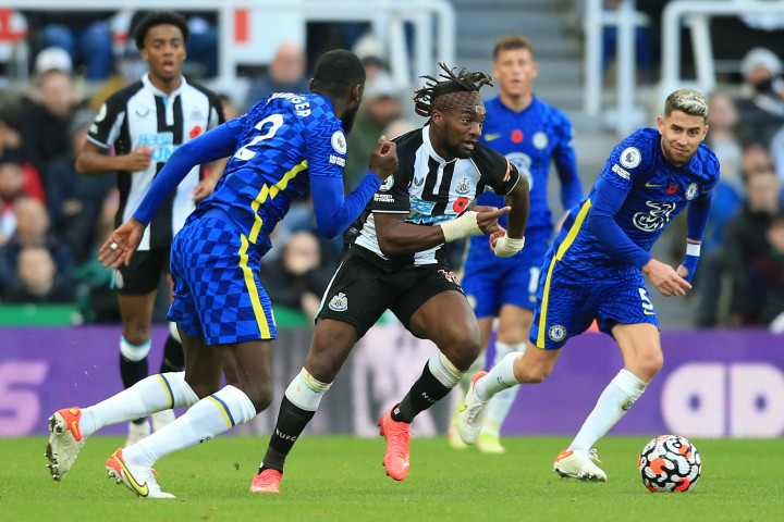 The Blues tampil menekan sepanjang babak pertama, namun harus puas bermain tanpa gol hingga turun minum.