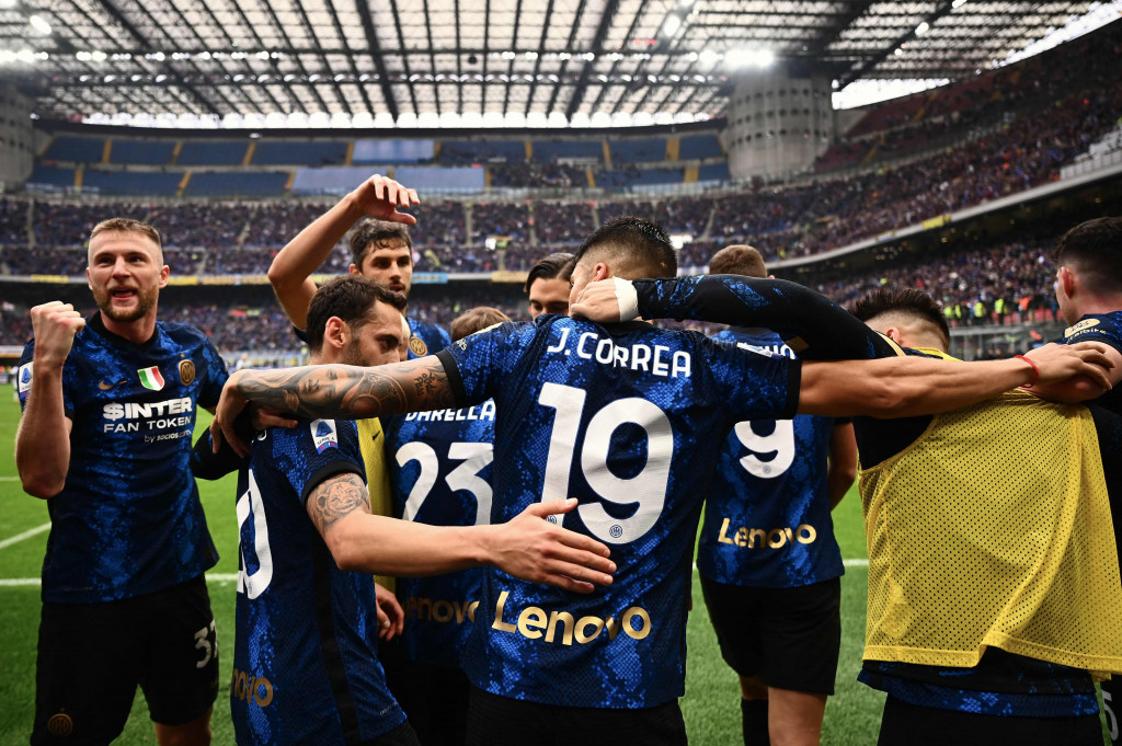 Inter Milan menaklukkan Udinese 2-0 di Stadion Giuseppe Meazza, Minggu, 31 Oktober 2021.