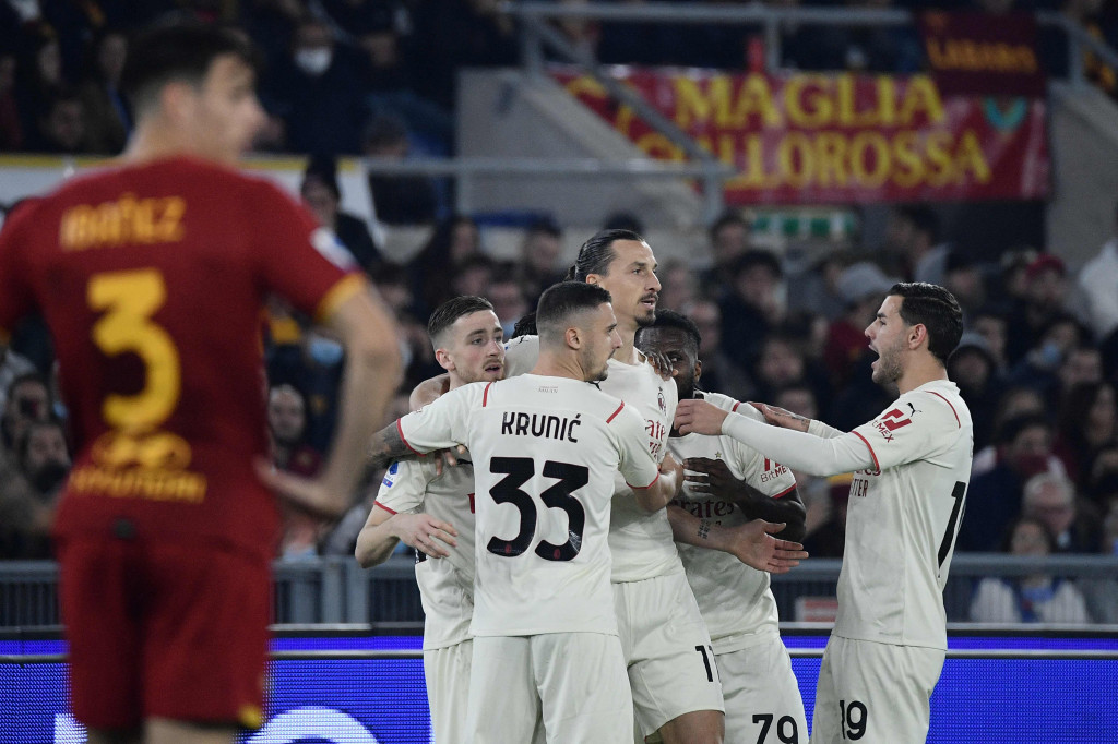 AC Milan menaklukkan AS Roma dengan skor 2-1 pada laga pekan ke-11 Liga Italia di Stadion Olimpico.