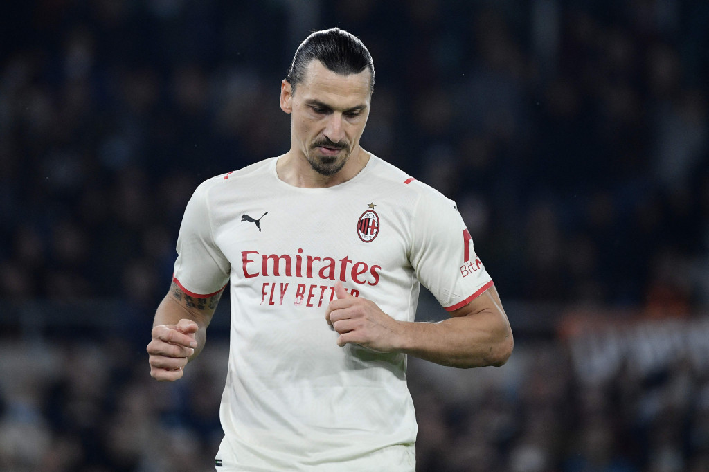 Di babak kedua, Ibrahimovic lagi-lagi berhasil menggetarkan gawang Rui Patricio pada menit 50. Sayangnya, gol tersebut dianulir wasit lantaran berada dalam posisi offside.