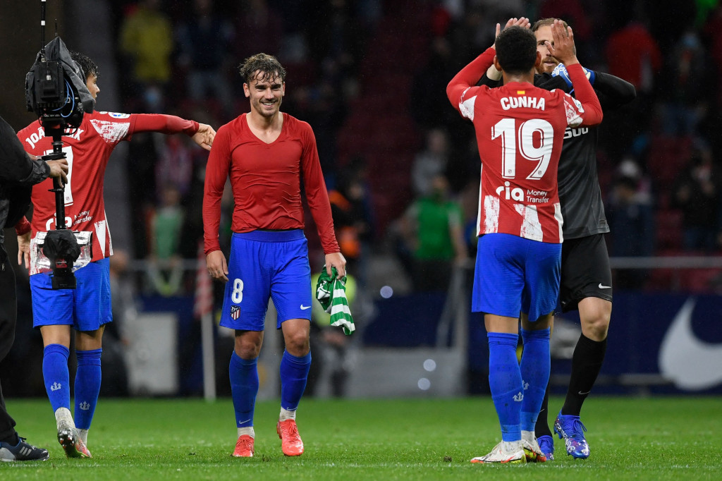 Keunggulan itu dipertajam di babak kedua lewat gol bunuh diri German Pezzella (63') dan sepakan Joao Felix di menit ke-80. Real Betis gagal memberi gol balasan.