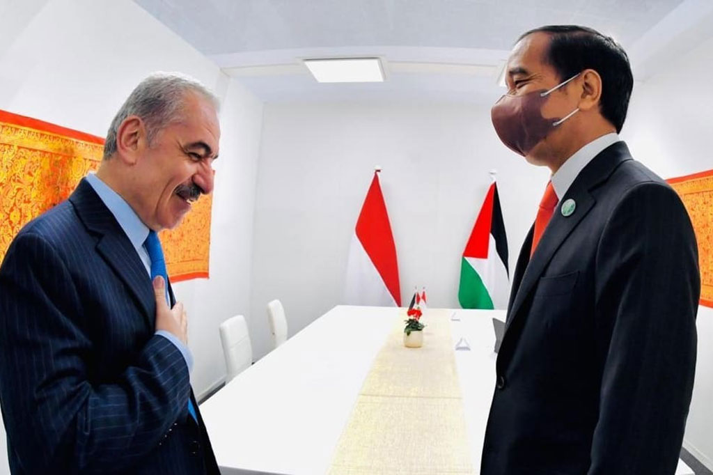 Jokowi kembali menegaskan komitmen Indonesia untuk terus mendukung perjuangan Palestina menjadi negara yang merdeka, berdaulat penuh, dan dapat menentukan nasibnya sendiri dengan Jerusalem Timur sebagai ibu kota negara.