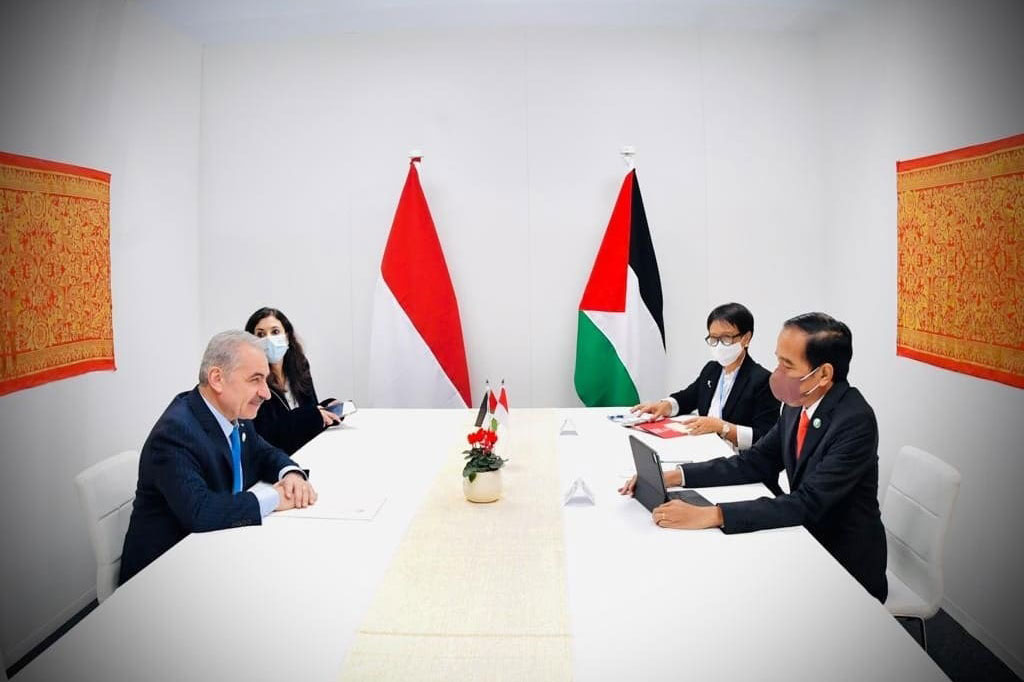 Kedua, Indonesia juga mendorong negosiasi multilateral yang kredibel.