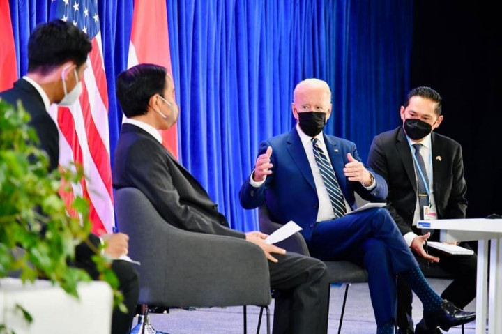 Kedua, Presiden Jokowi menyampaikan pentingnya untuk memperkuat kerja sama ekonomi, terutama dalam pengembangan ekonomi hijau. Menurut Presiden, Indonesia dapat menjadi mitra kerja sama ekonomi yang andal.