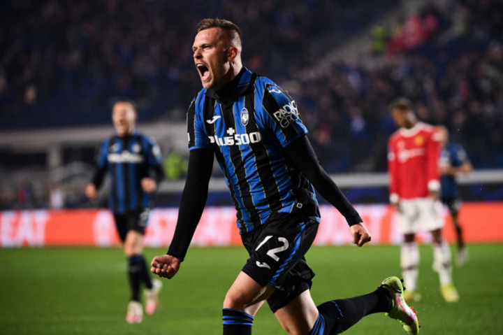 Sebelumnya, MU kebobolan terlebih dahulu pada menit ke-12 lewat Josep Ilicic menyelesaikan umpan silang Duvan Zapata untuk menaklukkan David de Gea. 