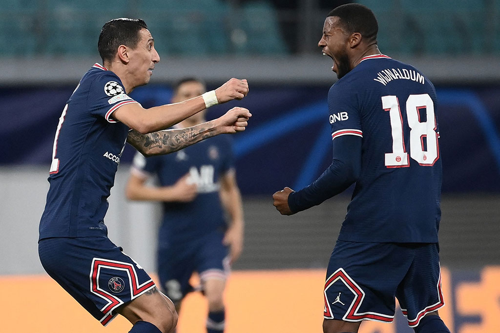 PSG justru berhasil menyamakan kedudukan pada menit ke-21 menjadi 1-1 berkat gol Georginio Wijnaldum usai menerima umpan dari Kylian Mbappe.