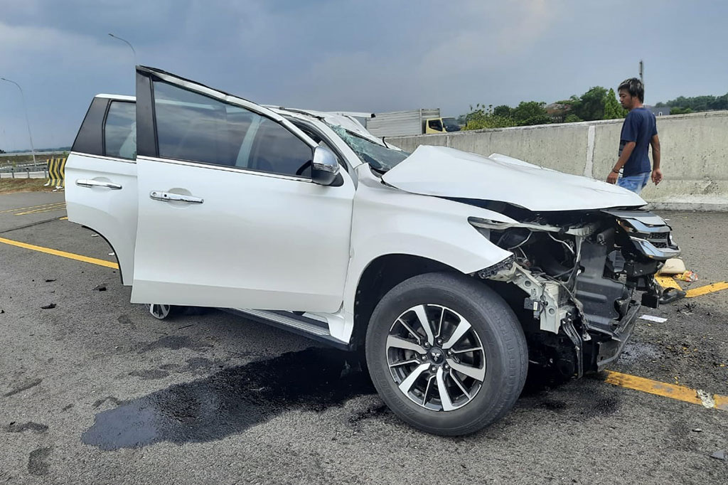 Informasi yang beredar, dikabarkan bahwa terjadi kecelakaan lalu lintas tunggal di tol Nganjuk arah Surabaya pukul 12.36 WIB kilometer 672.