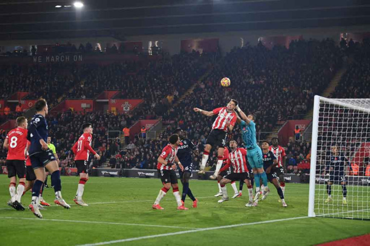 Meskipun Villa bermain lebih baik setelah jeda, tim asuhan Dean Smith ini tidak cukup gigih dalam upayanya menyelamatkan diri dari kekalahan sehingga gagal mengemas poin.