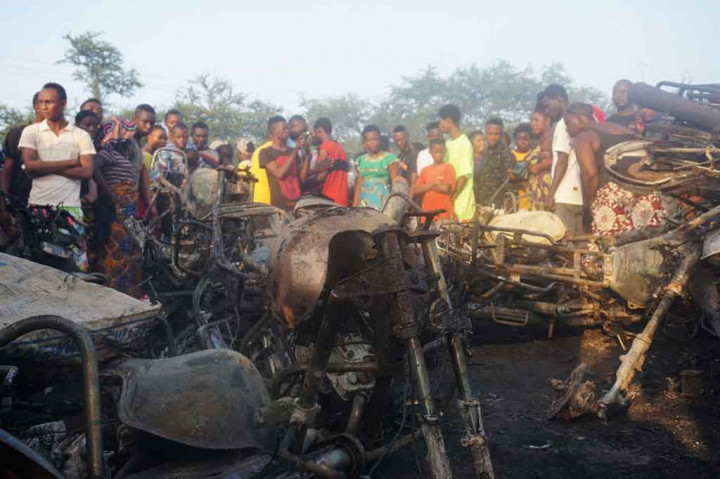Mohamed Lamrane Bah, direktur komunikasi untuk Badan Penanggulangan Bencana Nasional (NDMA) Sierra Leone, mengatakan bahwa beberapa orang juga dalam kondisi kritis akibat ledakan tersebut. 