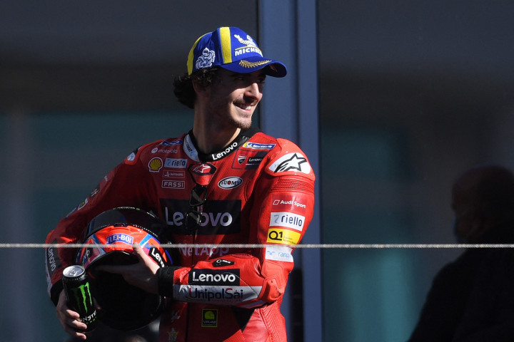 Pebalap Ducati, Francesco Bagnaia, berhasil memenangi balapan MotoGP Algarve 2021. 