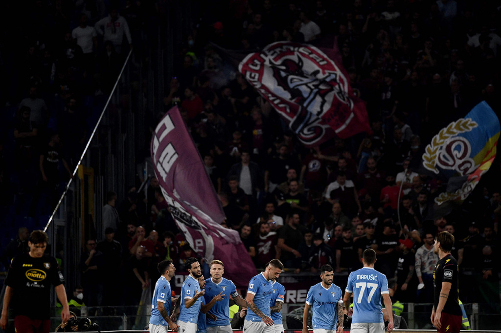Lazio mengalahkan Salernitana 3-0 pada laga lanjutan pekan 12 Liga Italia musim ini di Stadion Olimpico, Senin, 8 November 2021, dini hari WIB.