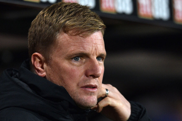 Mantan pelatih kepala Bournemouth itu diikat kontrak sekitar dua setengah tahun untuk bertugas di St James Park hingga musim panas 2024.