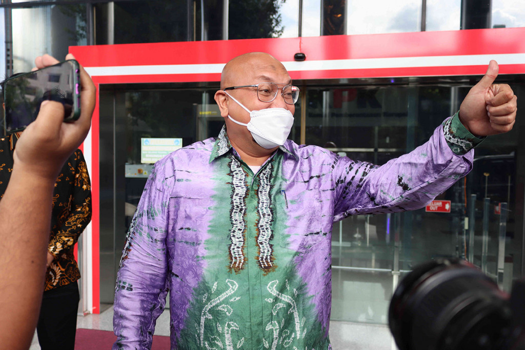 Untuk mendorong pemanfaatan asset recovery atau barang rampasan hasil penanganan tindak pidana korupsi agar lebih optimal, KPK akan melakukan hibah barang rampasan berupa kendaraan, tanah, dan bangunan dengan nilai taksiran total sekitar Rp85,1 Miliar, kepada 5 instansi.