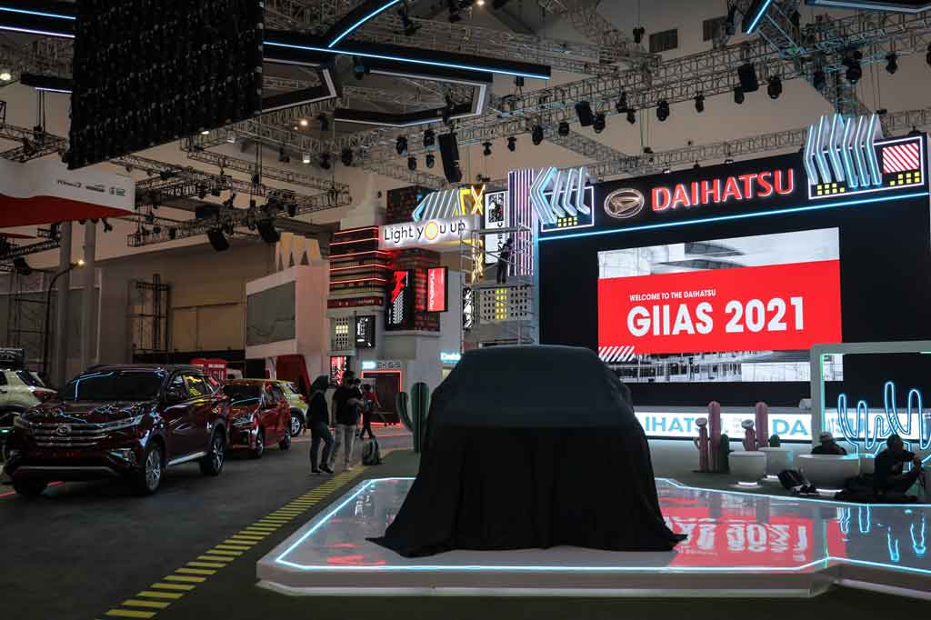 GIIAS 2021 yang berlangsung 11 - 21 November 2021 akan diikuti 24 merek kendaraan penumpang dan komersil anggota GAIKINDO serta menghadirkan produk mobil baru dan konsep serta sepeda motor dengan menjalankan protokol kesehatan yang ketat.