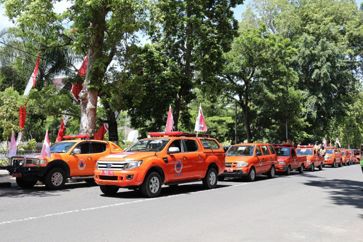 Sebanyak 20 armada Gerakan Mobil Masker dan 100 relawan diturunkan untuk membagikan 1.000.000 masker kepada masyarakat di Provinsi NTB.  