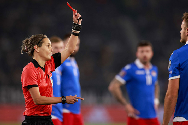 Jerman, yang sudah memastikan diri lolos ke putaran final Piala Dunia 2022, mendapat keuntungan besar setelah bek Liechtenstein Jens Hofer diganjar kartu  merah pada menit ke-11 setelah melanggar Leon Goretzka di kotak terlarang. Wasit juga menghadiahi Jerman tendangan penalti.