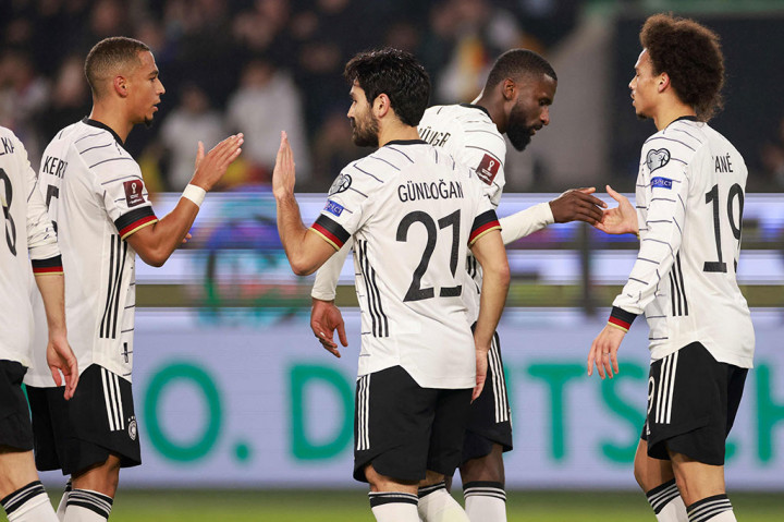 Empat menit babak kedua berjalan Tim Panser kembali membobol gawang tamunya lewat gol kedua Sane menyelesaikan umpan tarik Reus.