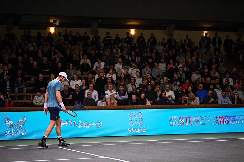 Petenis Inggris tersebut dikalahkan petenis Amerika Tommy Paul, Jumat, 12 November 2021 WIB.