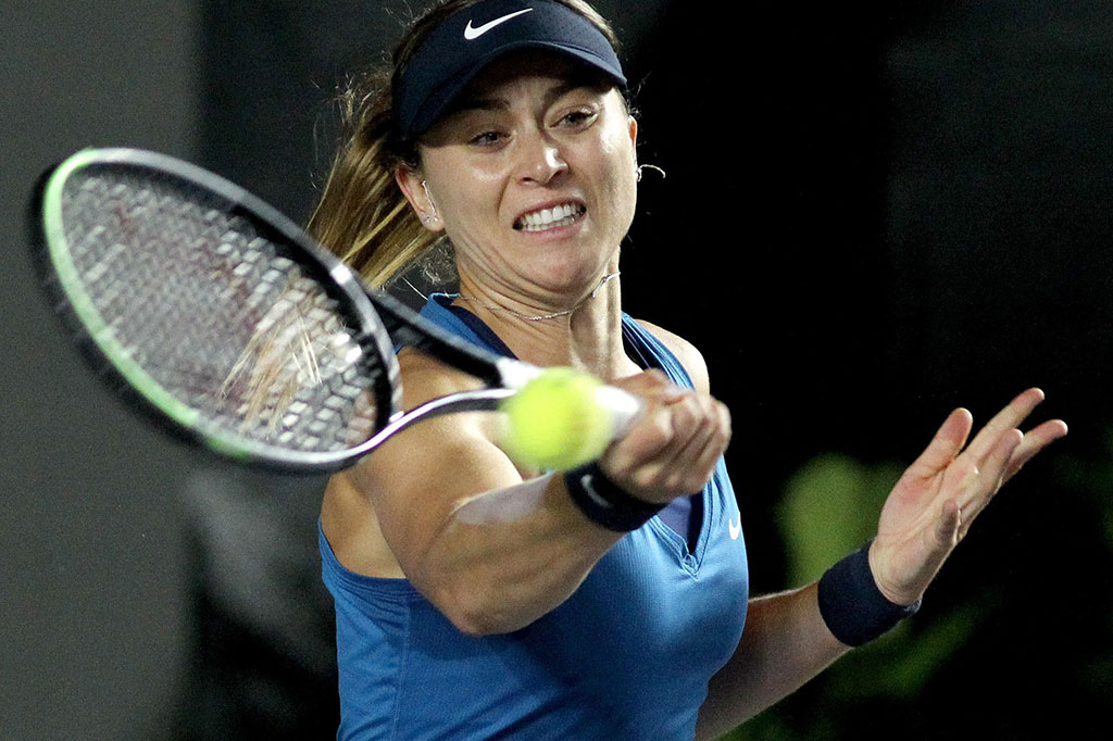 Petenis berusia 23 tahun, yang meraih gelar Indian Wells bulan lalu, itu menutup pertandingan di set kedua dengan kemenangan mudah pada debutnya di WTA Finals.