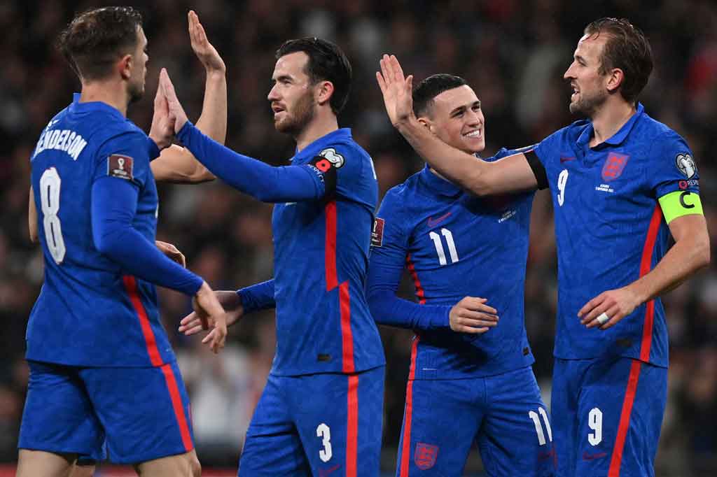 Pada menit ke-18 Kane mencetak gol pertamanya menyelesaikan umpan silang sempurna kiriman Jordan Henderson untuk menggandakan keunggulan Inggris.