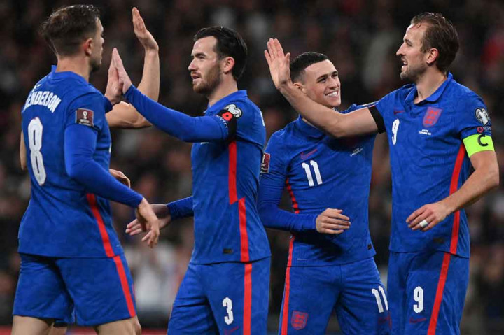 Pada menit ke-18 Kane mencetak gol pertamanya menyelesaikan umpan silang sempurna kiriman Jordan Henderson untuk menggandakan keunggulan Inggris.