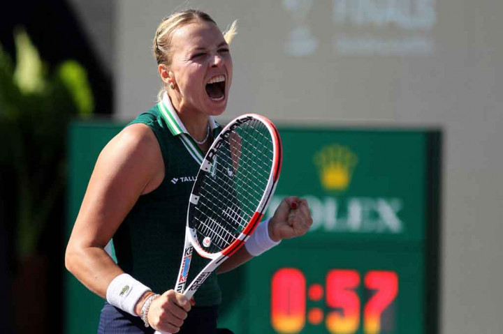 Kontaveit menang mudah dua set langsung dengan skor 6-4, 6-0 dalam waktu 57 menit.