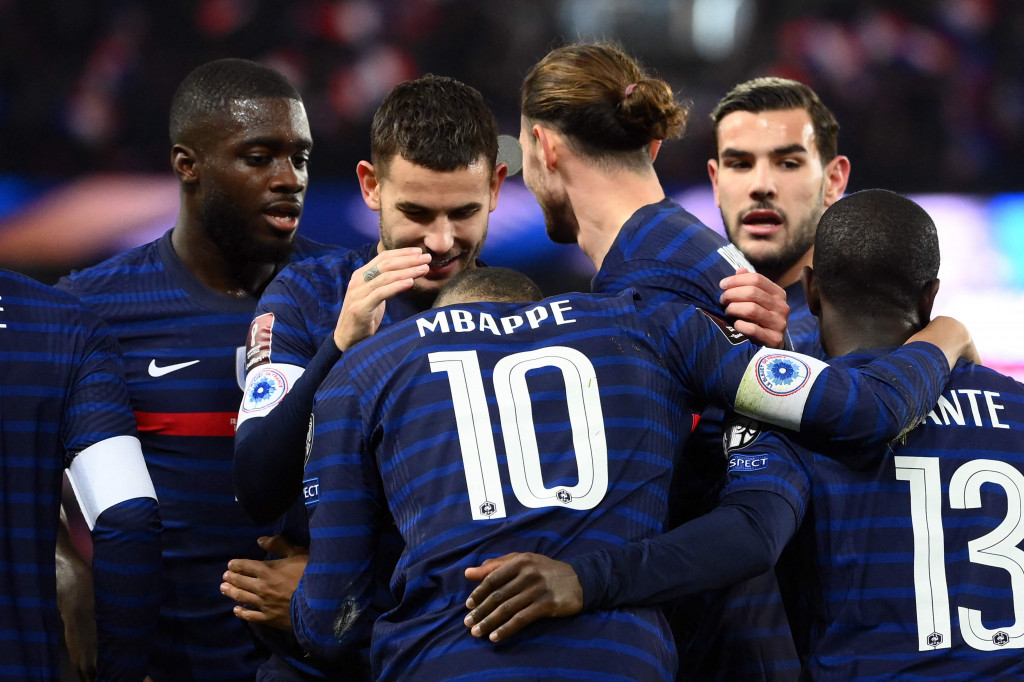 Prancis lolos ke putaran final Piala Dunia 2022 setelah melibas Kazakhstan 8-0 dalam pertandingan Grup D kualifikasi zona Eropa di Stadion Parc des Princes, Paris, Minggu, 14 November 2021.