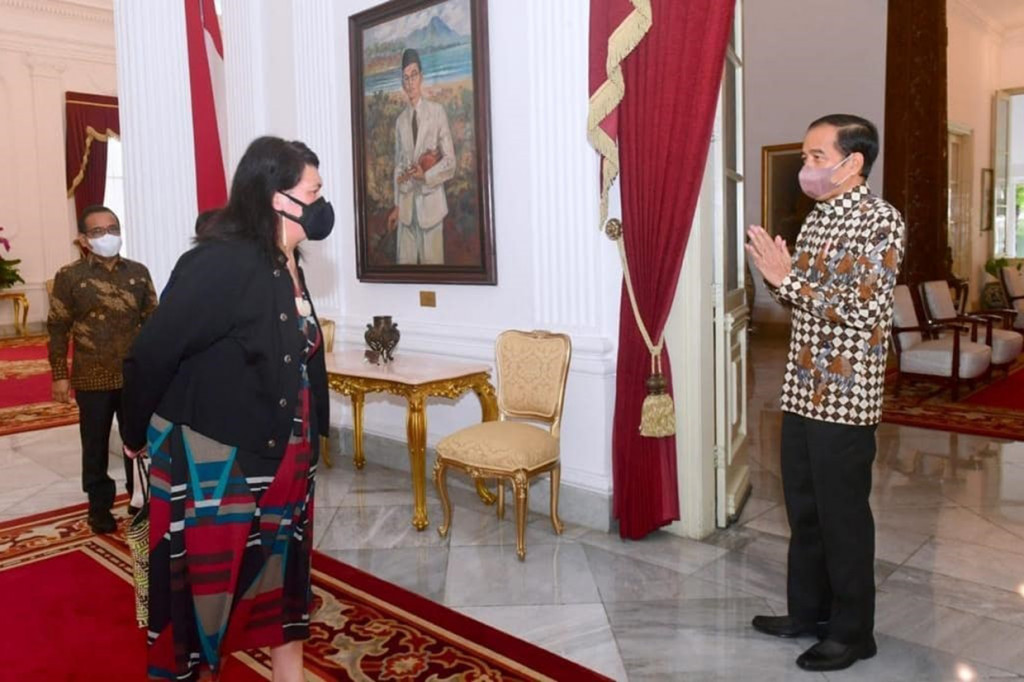 Presiden Joko Widodo menerima kunjungan kehormatan Menteri Luar Negeri Selandia Baru Nanaia Mahuta, di Istana Merdeka, Jakarta, Senin, 15 November 2021.