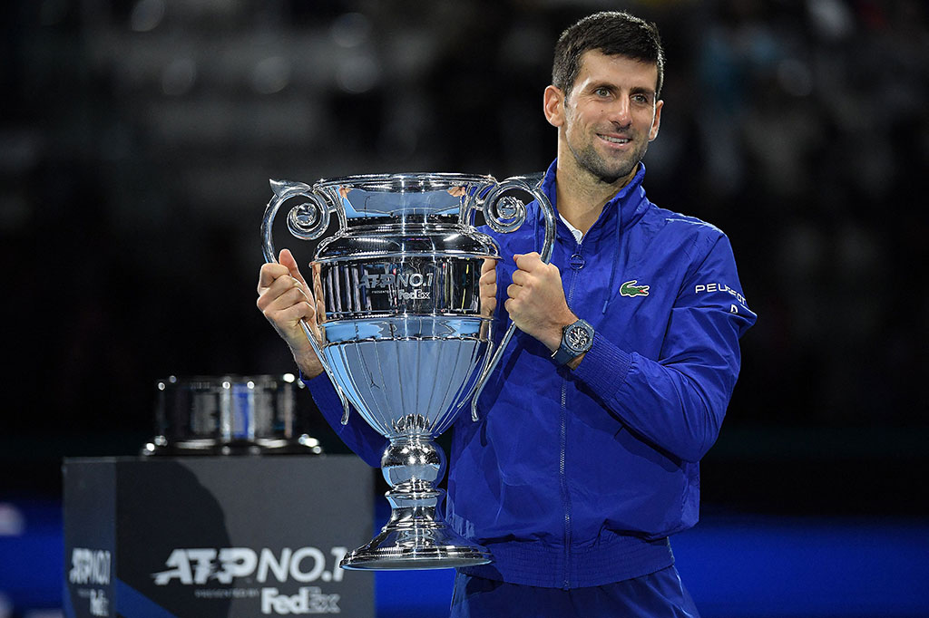 Petenis Serbia itu melewati rekor yang pernah dia pegang bersama petenis Amerika Pete Sampras yang memegang gelar petenis No.1 ATP akhir tahun pada 1993-1998. Sementara, Djokovic juga telah mencapai prestasi tersebut pada 2011-2012, 2014-2015, 2018 dan 2020.