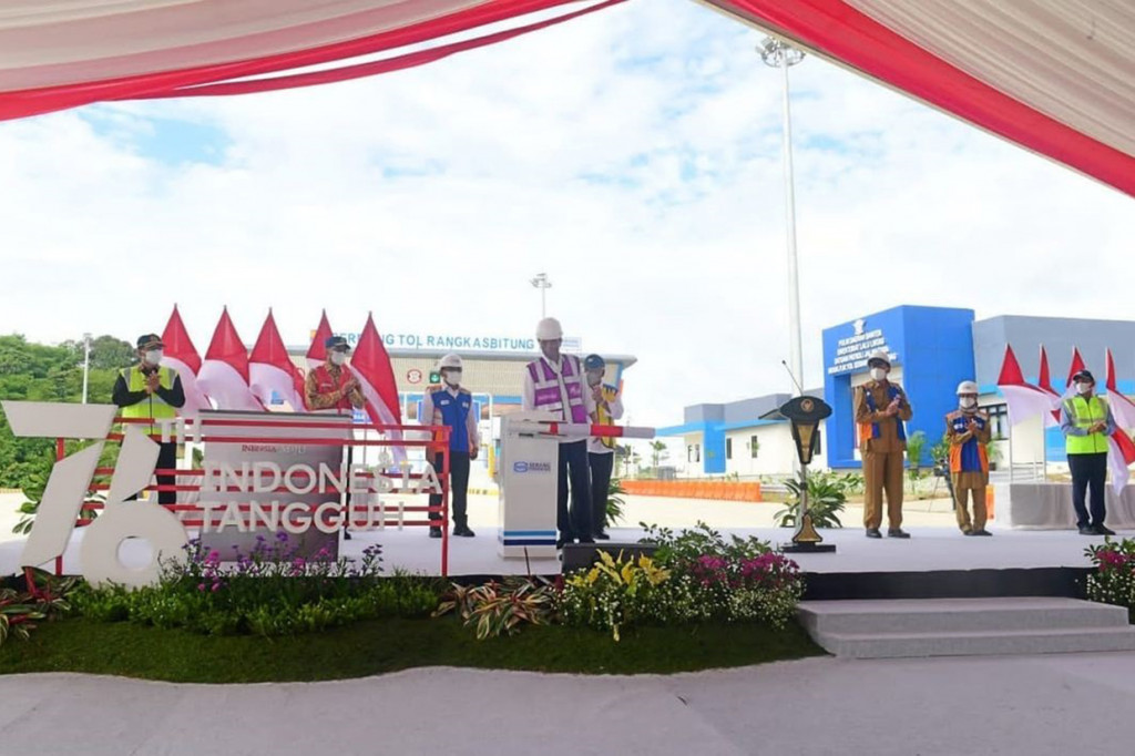Jokowi berharap dengan dengan diresmikannya tol ini maka perekonomian di Provinsi Banten dapat semakin membaik.