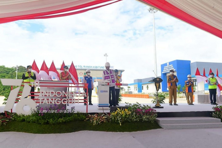 Jokowi berharap dengan dengan diresmikannya tol ini maka perekonomian di Provinsi Banten dapat semakin membaik.