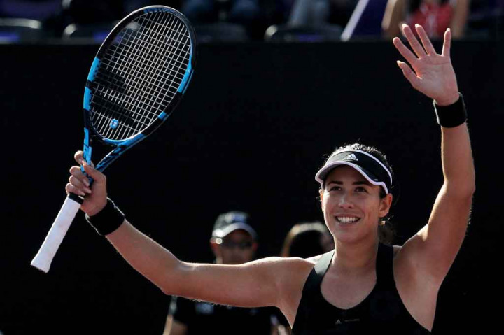 Garbine Muguruza melakukan selebrasi usai memastikan diri melaju ke final WTA Finals, Rabu, 17 November 2021 WIB.