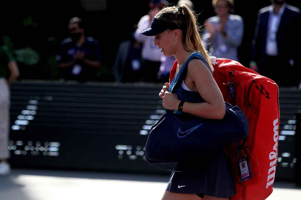 Sementara itu, kalah melawan Muguruza telah mengakhiri tahun penuh terobosan yang dilakukan Badosa yang akan menyelesaikan musim pada peringkat delapan dunia yang merupakan terbaik dalam kariernya. 